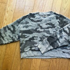 American Eagle Outfitters Gray Camouflage Crewneck Sweater